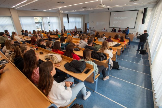 Vysokoškoláky sužuje výrazný růst nákladů. Měsíčně už běžně vydají přes 17 tisíc